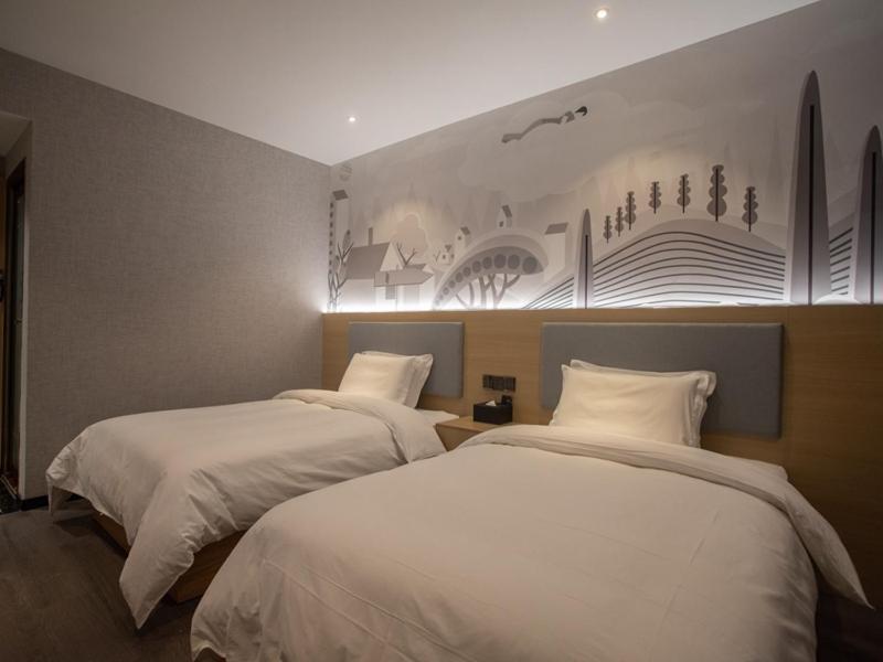 Thank Inn Chain Hotel Hunan Huaihua Hecheng District South High Speed Rail Station Exterior photo